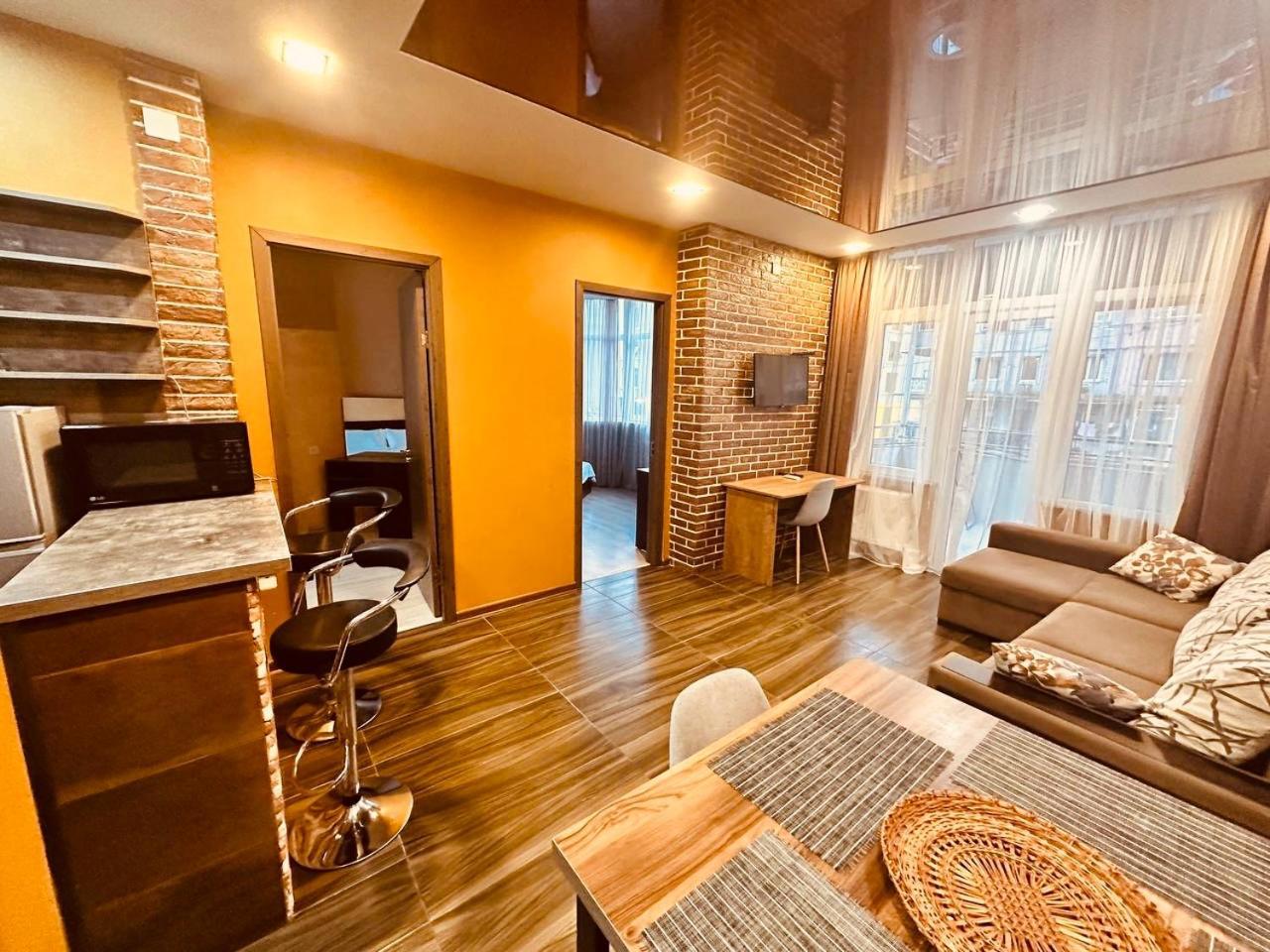 Marnika Apartment บาทูมิ ภายนอก รูปภาพ