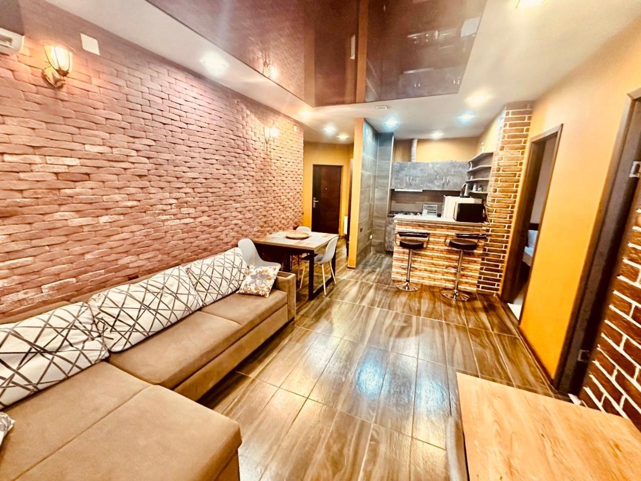 Marnika Apartment บาทูมิ ภายนอก รูปภาพ