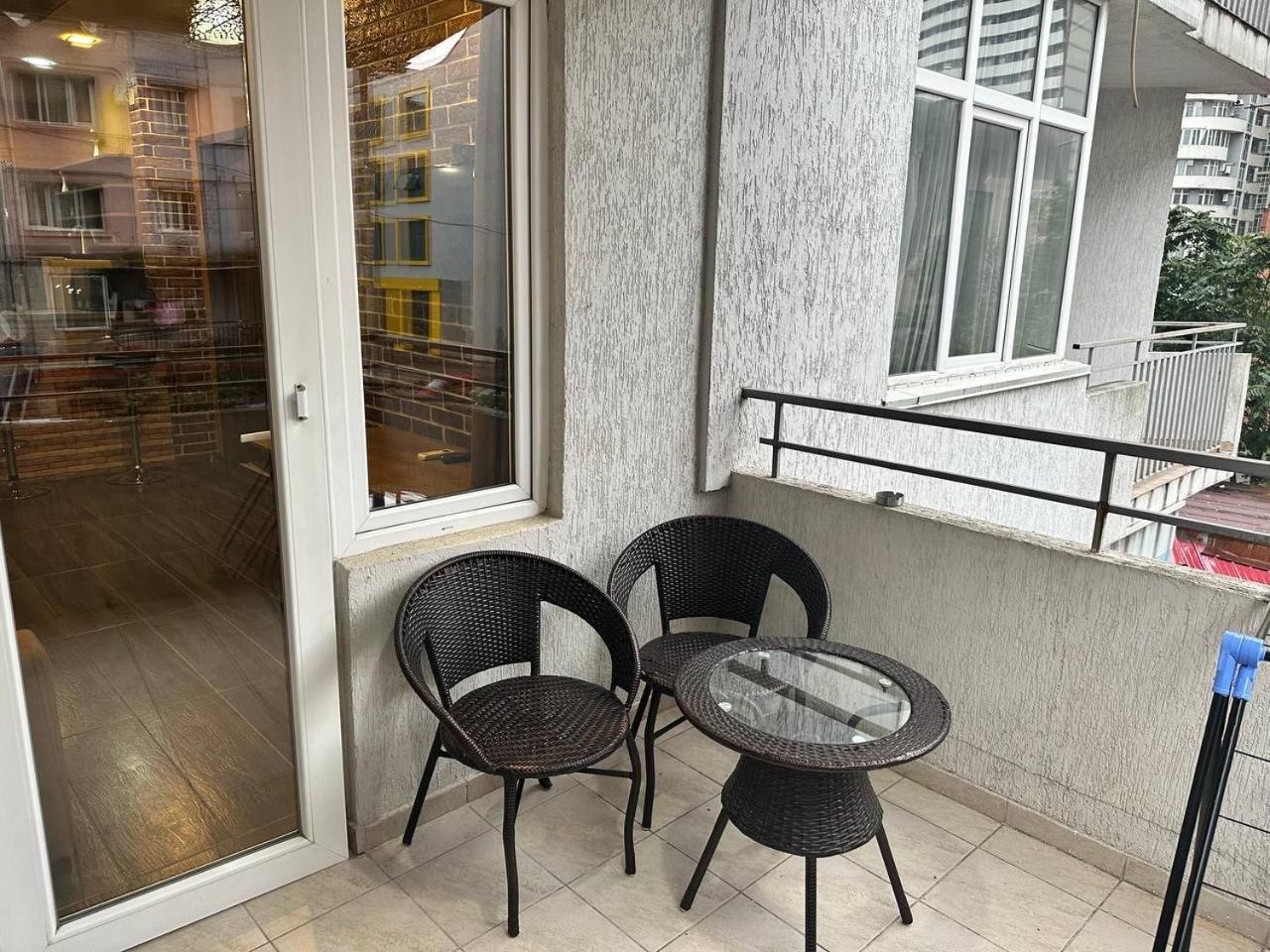 Marnika Apartment บาทูมิ ภายนอก รูปภาพ